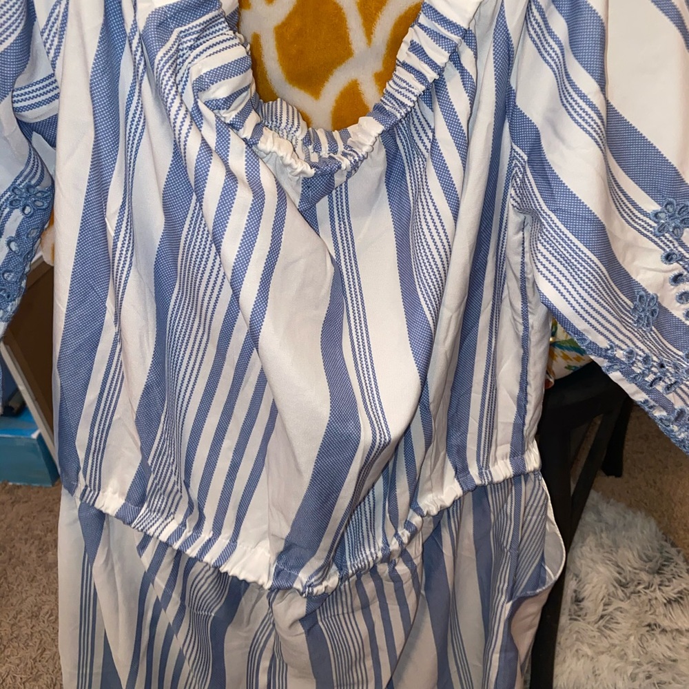 Romper - Picture 2 of 4